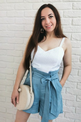 
                             
                                Шорты Клоди.
                                Обложка отзыва пользователя Елизавета
                             
                        