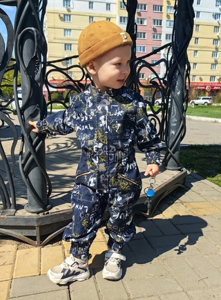 Отличный и стильный комбинезон.