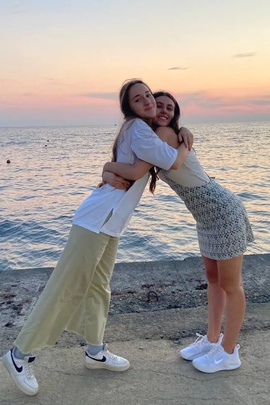 
                             
                                Сури платье.
                                Обложка отзыва пользователя li.mu.ta
                             
                        