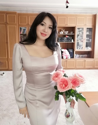 Красивое  и нежное платье