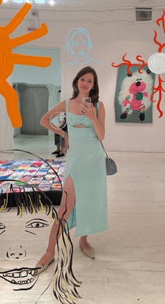 В этом платье невозможно остаться незамеченной