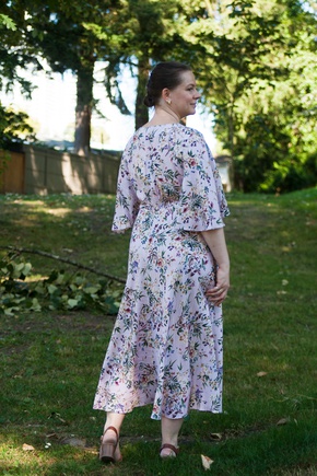 Нежное чайное платье