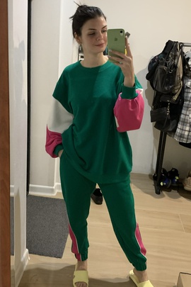 
                             
                                Труа брюки.
                                Обложка отзыва пользователя Пользователь 286707
                             
                        