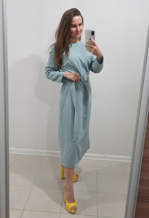 Простое и элегантное платье