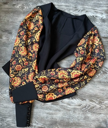 Чудесная выкройка! Идеальная посадка, мне очень понравилось ее шить)