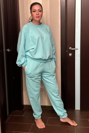 Свитшот Нуала и брюки Джон