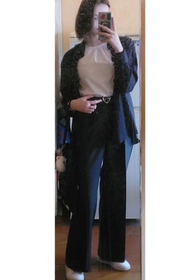 
                             
                                Брюки Жаклин.
                                Обложка отзыва пользователя Пользователь 278211
                             
                        