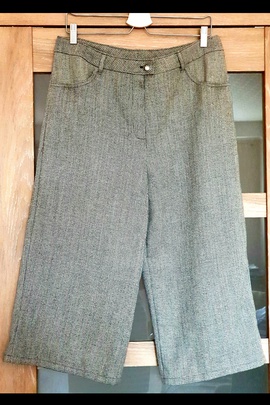 
                             
                                Бермуды Хильда.
                                Обложка отзыва пользователя Пользователь 119421
                             
                        