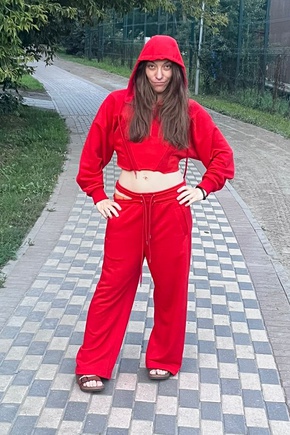 Первое худи с молнией и капюшоном с подкладкой