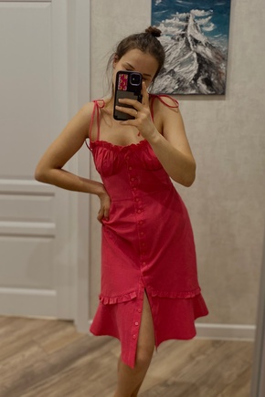 Женственное, изящное платье