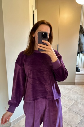 Свитшот Никки +брюки Мара: получился домашний костюм💜