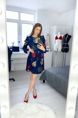 
                             
                                Платье Вики.
                                Обложка отзыва пользователя Inna Che
                             
                        