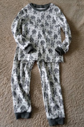 
                             
                                Райли брюки (мальчики).
                                Обложка отзыва пользователя Пользователь 263390
                             
                        