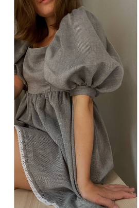 
                             
                                Платье Юни.
                                Обложка отзыва пользователя Alisa_meh
                             
                        