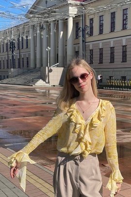 
                             
                                Мэлори блузка.
                                Обложка отзыва пользователя ulyana
                             
                        