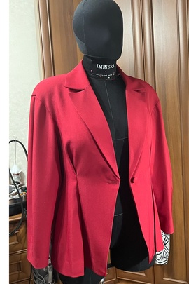 
                             
                                Жакет Авелин.
                                Обложка отзыва пользователя Пользователь 374573
                             
                        