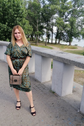 
                             
                                Платье Регина.
                                Обложка отзыва пользователя Анна
                             
                        