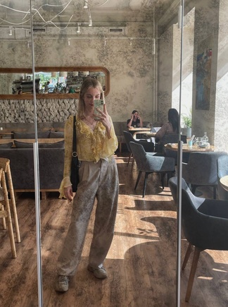 очень нежная красивая блузка