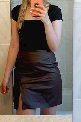
                             
                                Agnia skirt.
                                Обложка отзыва пользователя Пользователь 361568
                             
                        