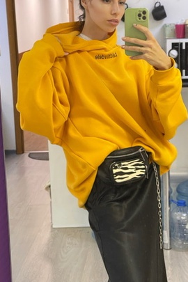 
                             
                                Худи Амина.
                                Обложка отзыва пользователя Пользователь 196083
                             
                        