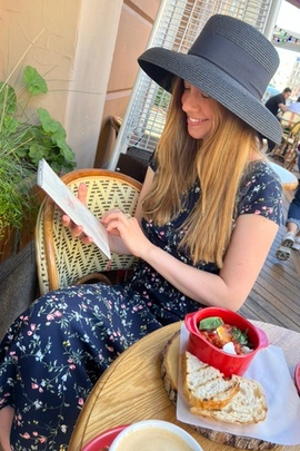 
                             
                                Платье Леони.
                                Обложка отзыва пользователя Пользователь 164644
                             
                        