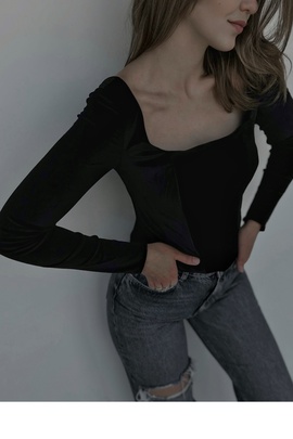 
                             
                                Слейн корсаж.
                                Обложка отзыва пользователя Пользователь 84691
                             
                        