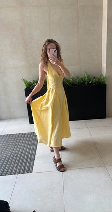 Женственно