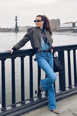 
                             
                                Мэйди бомбер.
                                Обложка отзыва пользователя Пользователь 261134
                             
                        