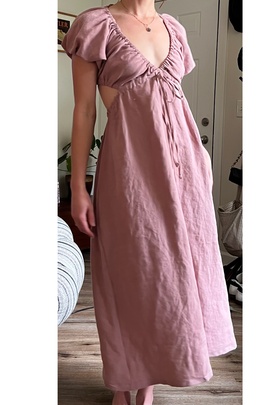 
                             
                                Oona Dress.
                                Обложка отзыва пользователя Adele
                             
                        