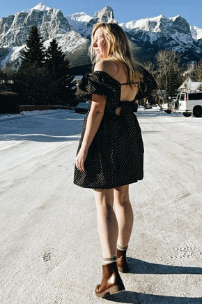 Бабушка сказала что я очень модная