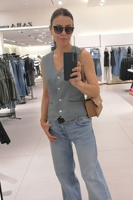 
                             
                                Жилет Лилиана.
                                Обложка отзыва пользователя Пользователь 353936
                             
                        