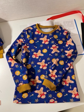 Микки джемпер