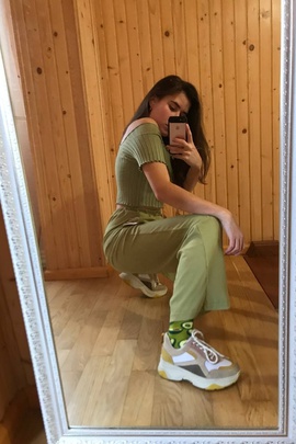 
                             
                                Брюки Рута.
                                Обложка отзыва пользователя andtania
                             
                        