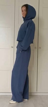 очень стильный костюм !