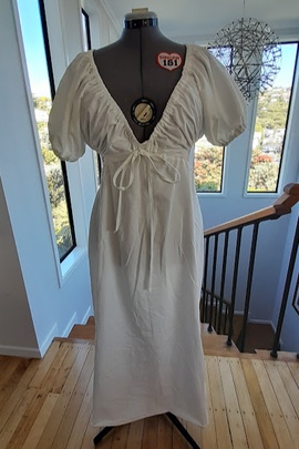 
                             
                                Oona Dress.
                                Обложка отзыва пользователя LSJ
                             
                        