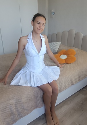 Платье- куколка