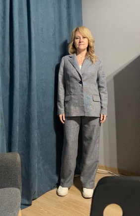 Второй жакет по этой выкройке.