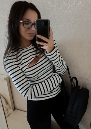 Лонгслив с изюминкой