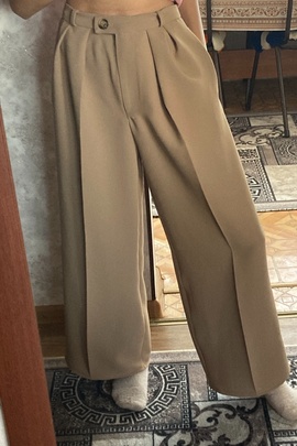 
                             
                                Брюки Дафна.
                                Обложка отзыва пользователя Мерлина Илия
                             
                        