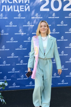 
                             
                                Жакет Нэнси.
                                Обложка отзыва пользователя Пользователь 180884
                             
                        