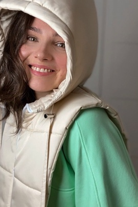 
                             
                                Капюшон Рони.
                                Обложка отзыва пользователя @Katya.Sterlyahina
                             
                        