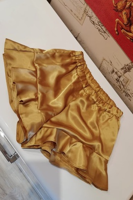 
                             
                                Шорты Мира.
                                Обложка отзыва пользователя Юлия Бердник
                             
                        