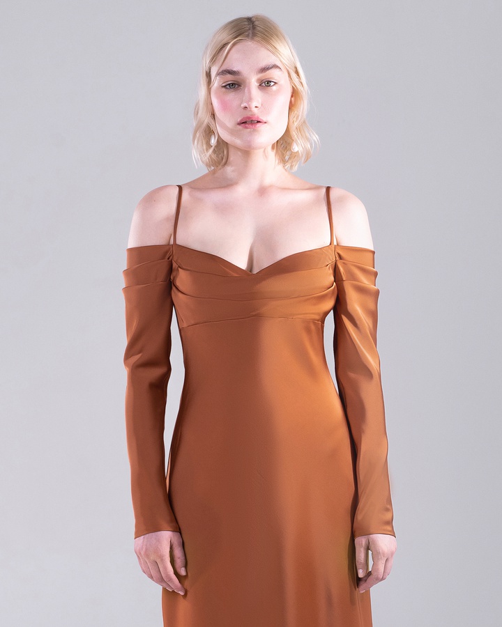 Леонсия платье