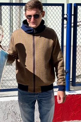 
                             
                                Бомбер Мэттью.
                                Обложка отзыва пользователя Дарья Исаева
                             
                        