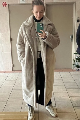 
                             
                                Faith coat.
                                Обложка отзыва пользователя OcéaneB
                             
                        