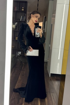 
                             
                                Кассандра платье.
                                Обложка отзыва пользователя Пользователь 149738
                             
                        