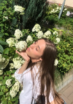 очень красивая блузка