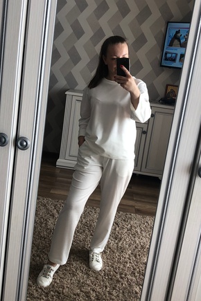 Джемпер и штаны Ника