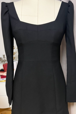 Очень классное платье 👗 буду шить в другом цвете , немного ошиблась с тканью