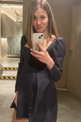 
                             
                                Эстелла платье.
                                Обложка отзыва пользователя Alina Kh
                             
                        